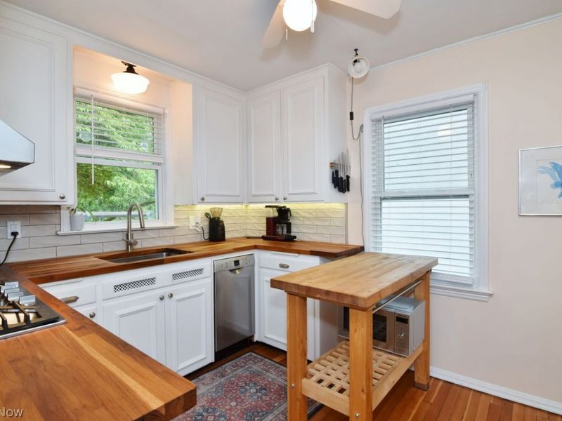 2658 Canterbury Road , Cleveland Heights, OH 44118 Photo 14