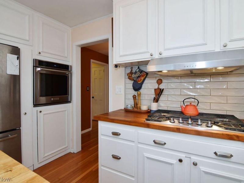 2658 Canterbury Road , Cleveland Heights, OH 44118 Photo 19
