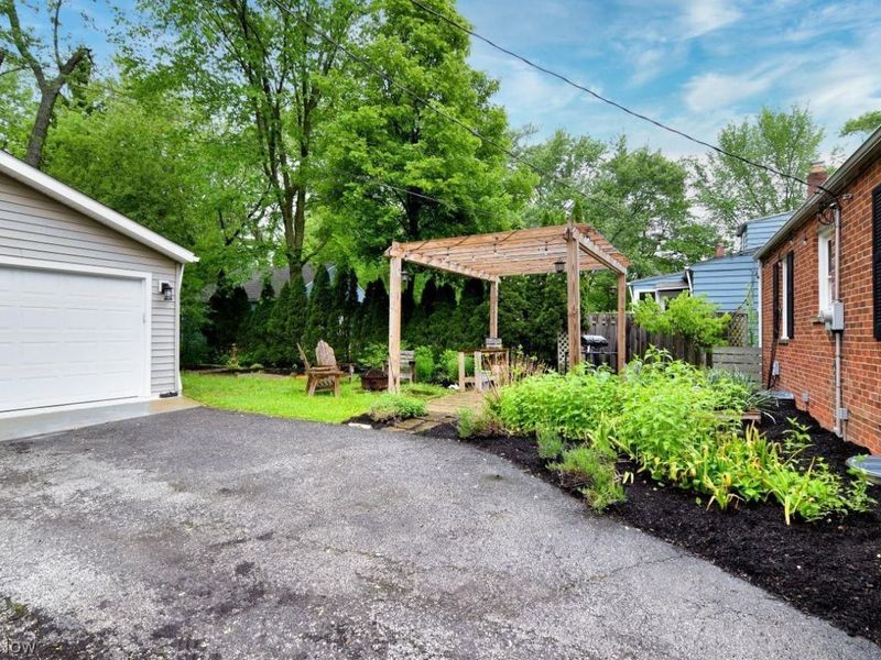 2658 Canterbury Road , Cleveland Heights, OH 44118 Photo 37