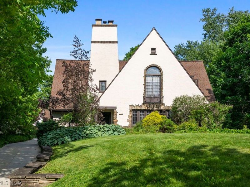 2879 Weybridge Road , Shaker Heights, OH 44120 Photo 1