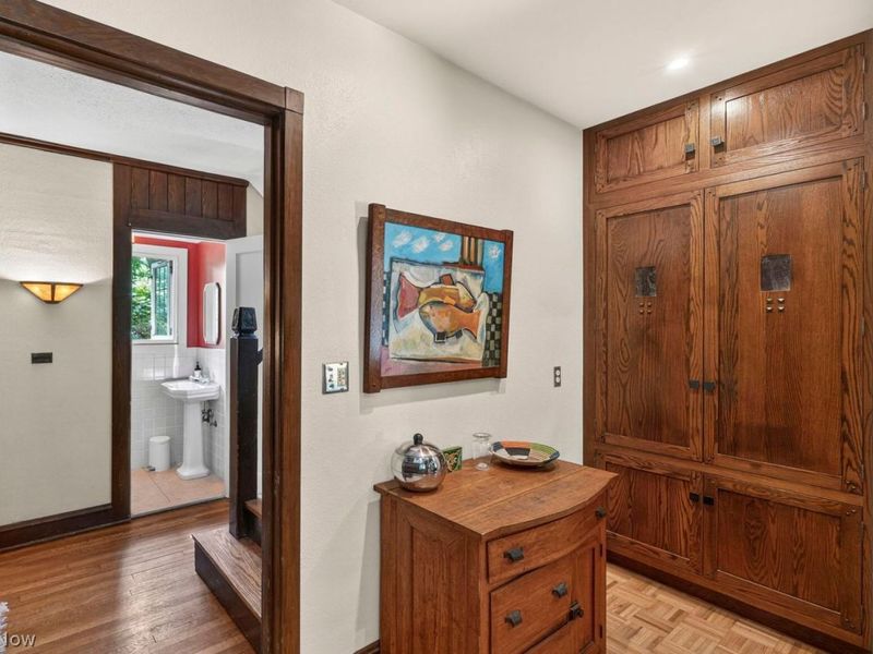 2879 Weybridge Road , Shaker Heights, OH 44120 Photo 18