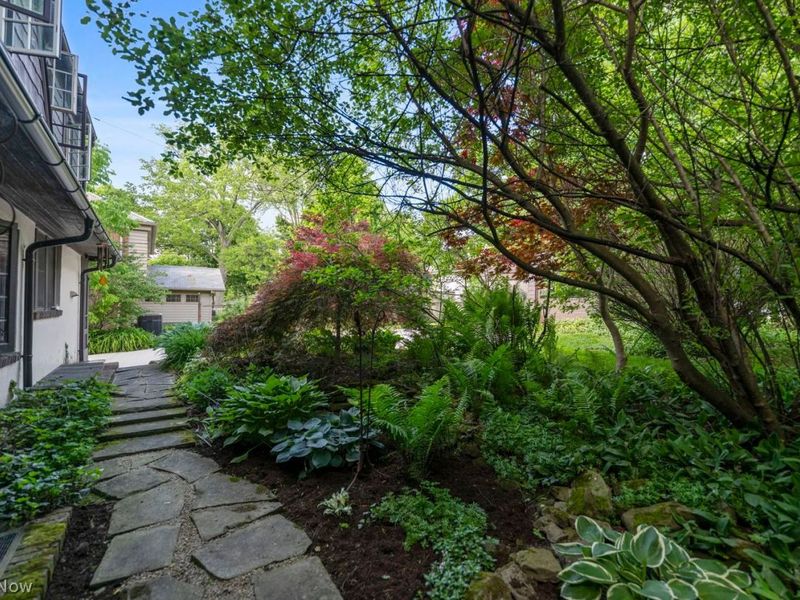 2879 Weybridge Road , Shaker Heights, OH 44120 Photo 43