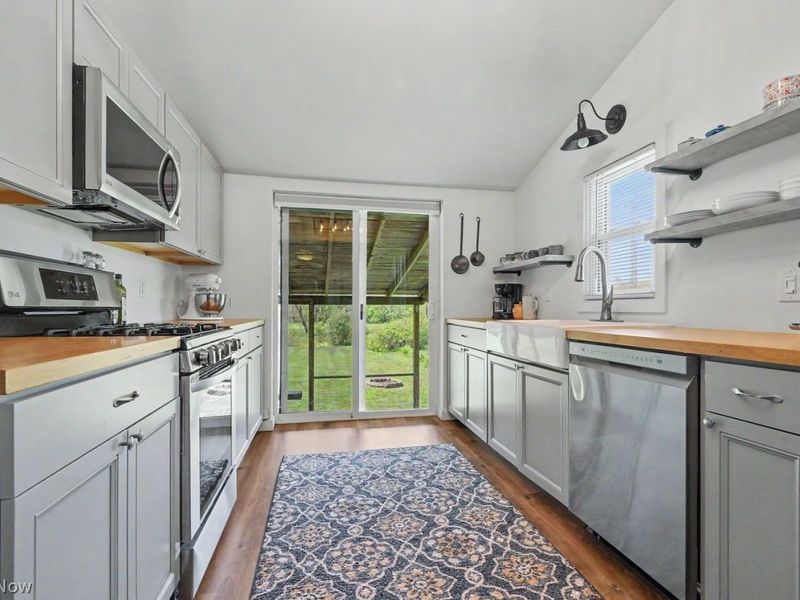 1988 S Cleveland Massillon Road , Copley, OH 44321 Photo 26