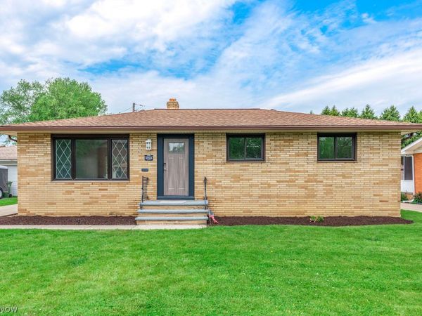 6916 Tobik Trail , Parma Heights, OH 44130