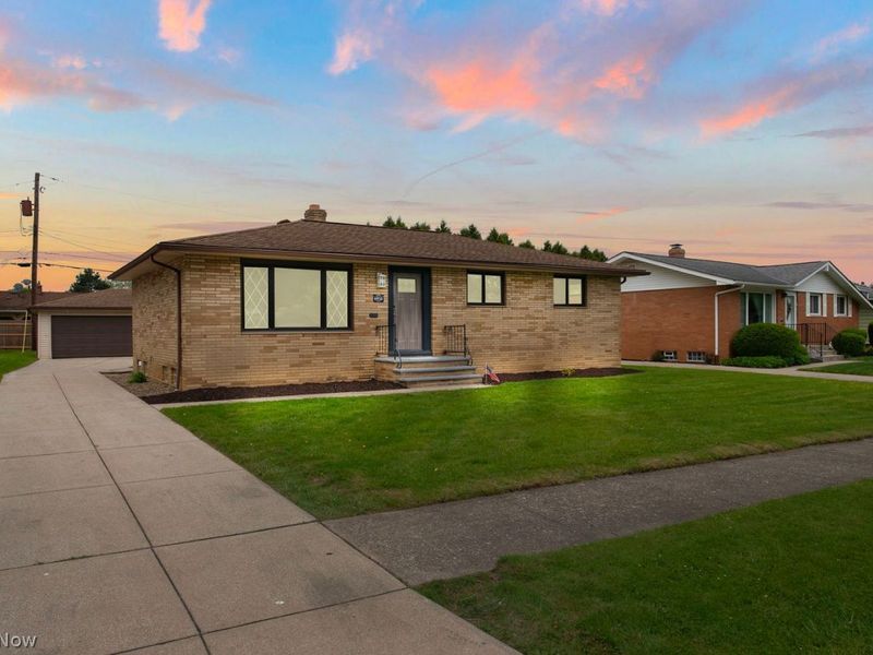 6916 Tobik Trail , Parma Heights, OH 44130 Photo 3