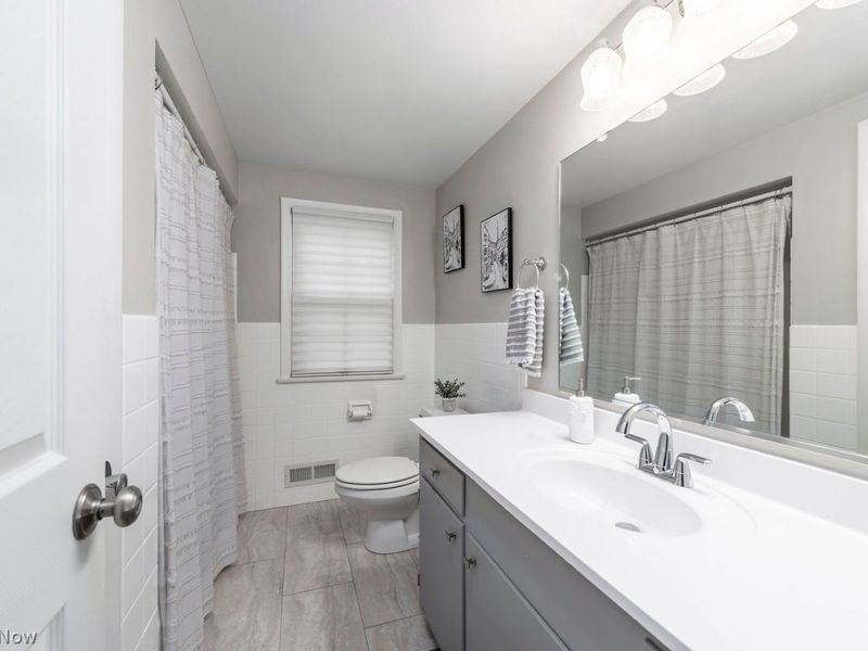 31401 Drake Drive, Bay Village, OH 44140 Photo 32