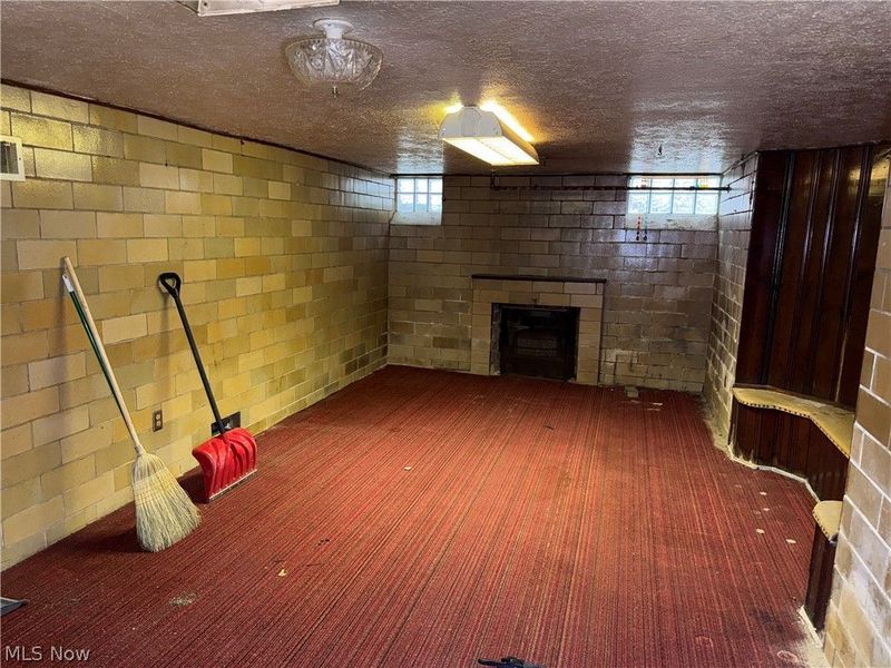 16803 Biltmore Avenue , Cleveland, OH 44128 Photo 17