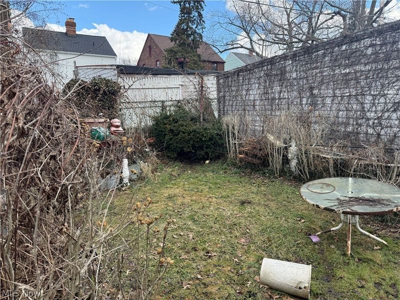 16803 Biltmore Avenue , Cleveland, OH 44128 Photo 18