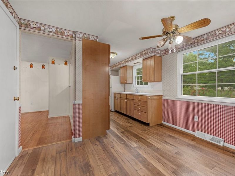 24237 Woodmere Drive , North Olmsted, OH 44070 Photo 17