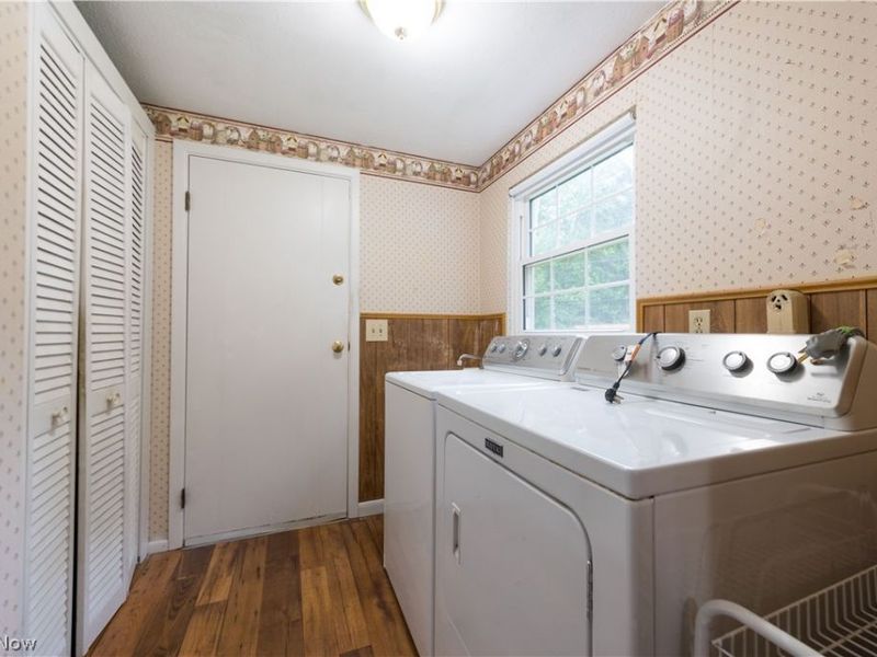 24237 Woodmere Drive , North Olmsted, OH 44070 Photo 24
