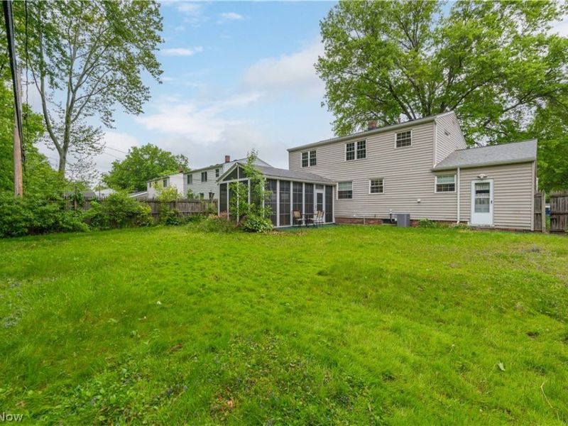 24237 Woodmere Drive , North Olmsted, OH 44070 Photo 45