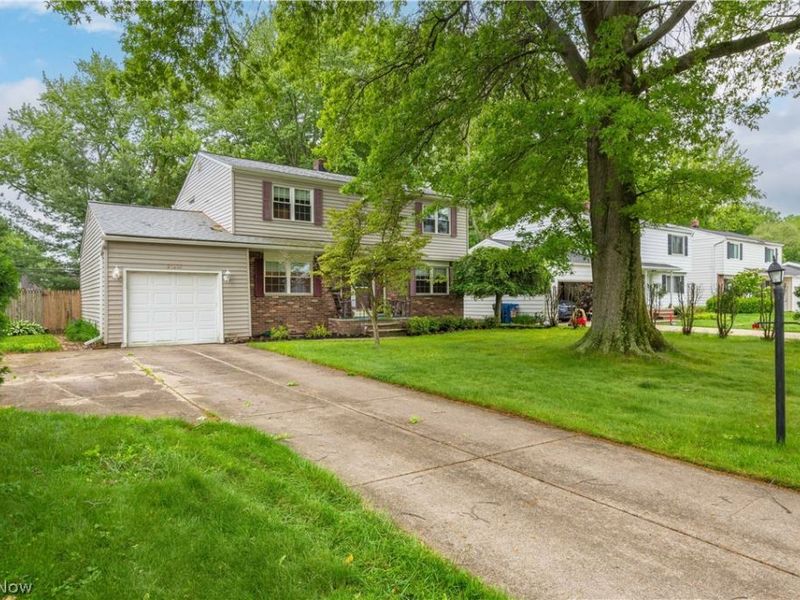 24237 Woodmere Drive , North Olmsted, OH 44070 Photo 46