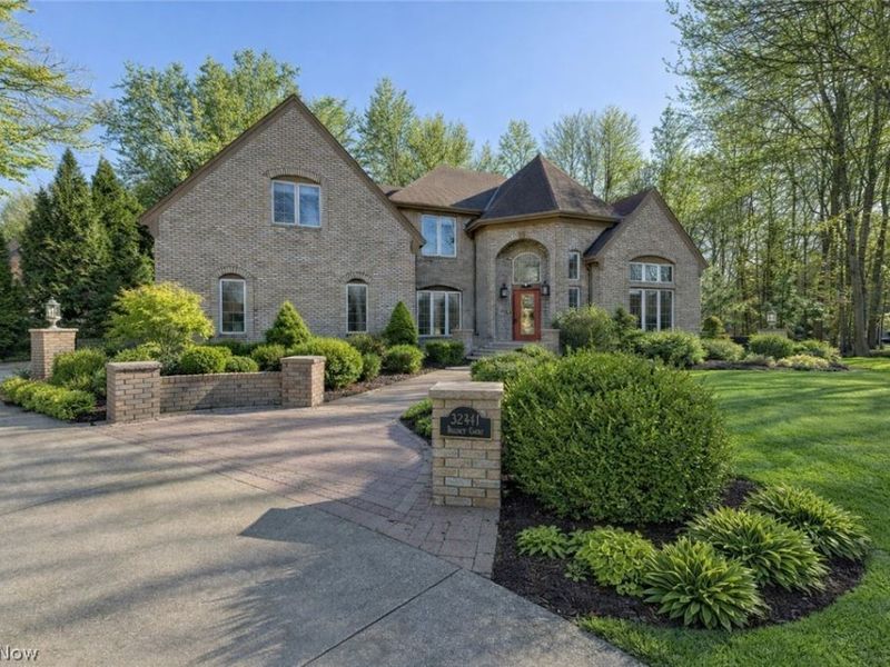 32341 Regency Court , Avon Lake, OH 44012 Photo 1