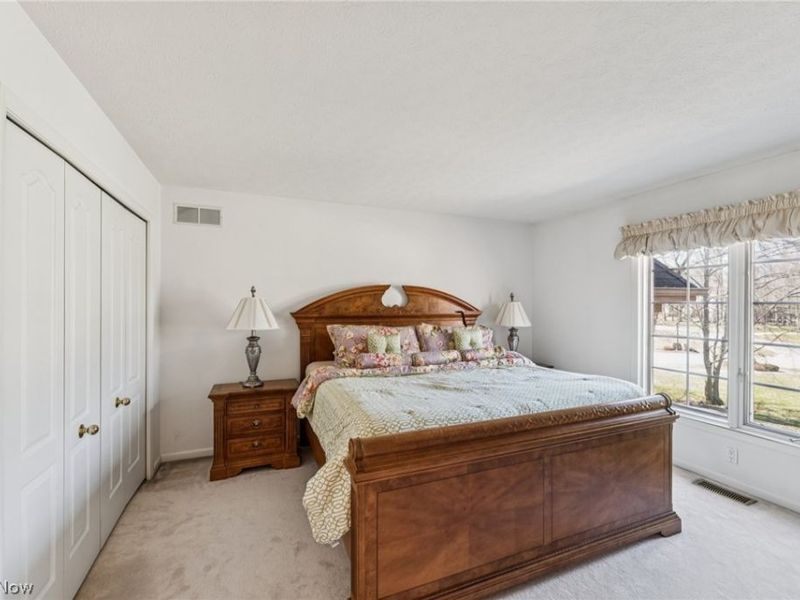 32341 Regency Court , Avon Lake, OH 44012 Photo 36
