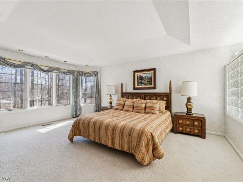 32341 Regency Court , Avon Lake, OH 44012 Photo 37