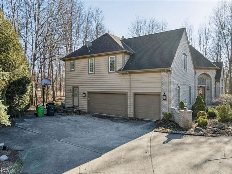 32341 Regency Court , Avon Lake, OH 44012 Photo 41