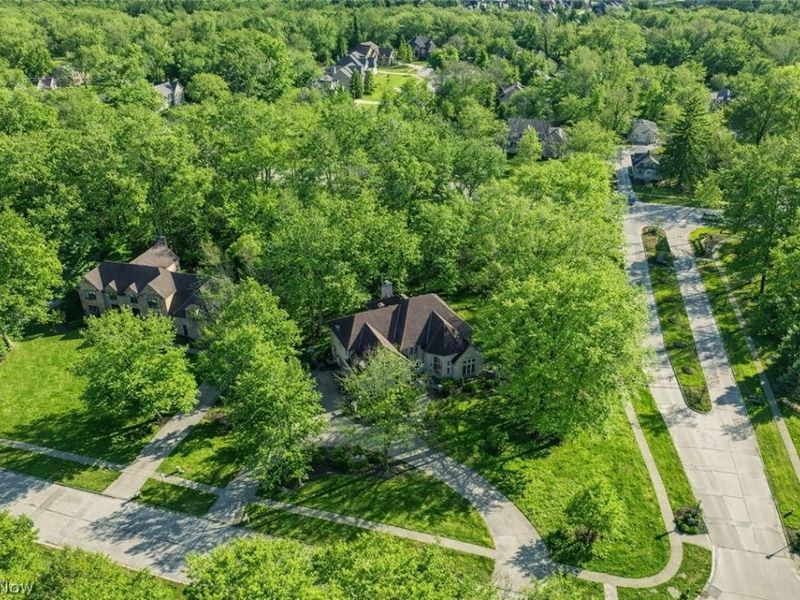 32341 Regency Court , Avon Lake, OH 44012 Photo 45