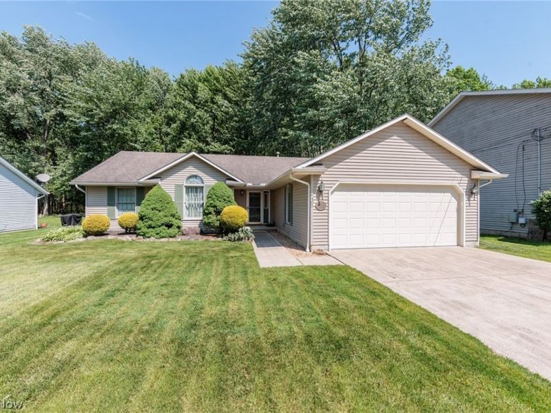 6405 Ridgeview Boulevard , North Ridgeville, OH 44039 Photo 1