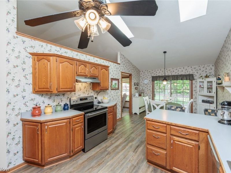 6405 Ridgeview Boulevard , North Ridgeville, OH 44039 Photo 10