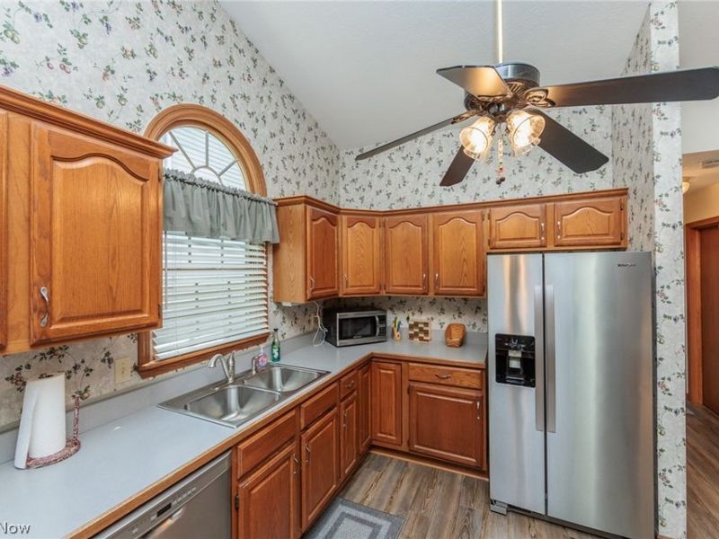 6405 Ridgeview Boulevard , North Ridgeville, OH 44039 Photo 13