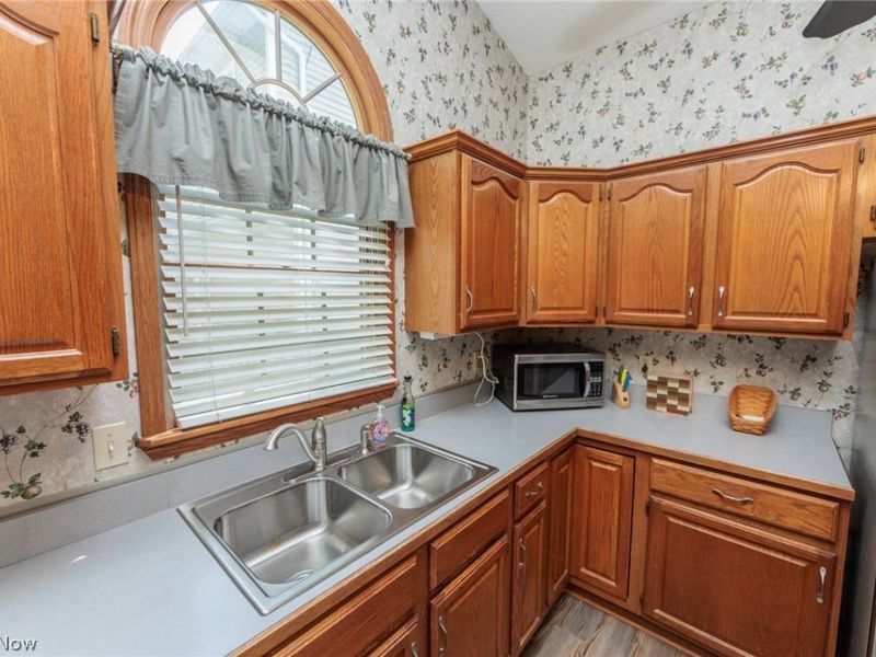 6405 Ridgeview Boulevard , North Ridgeville, OH 44039 Photo 15