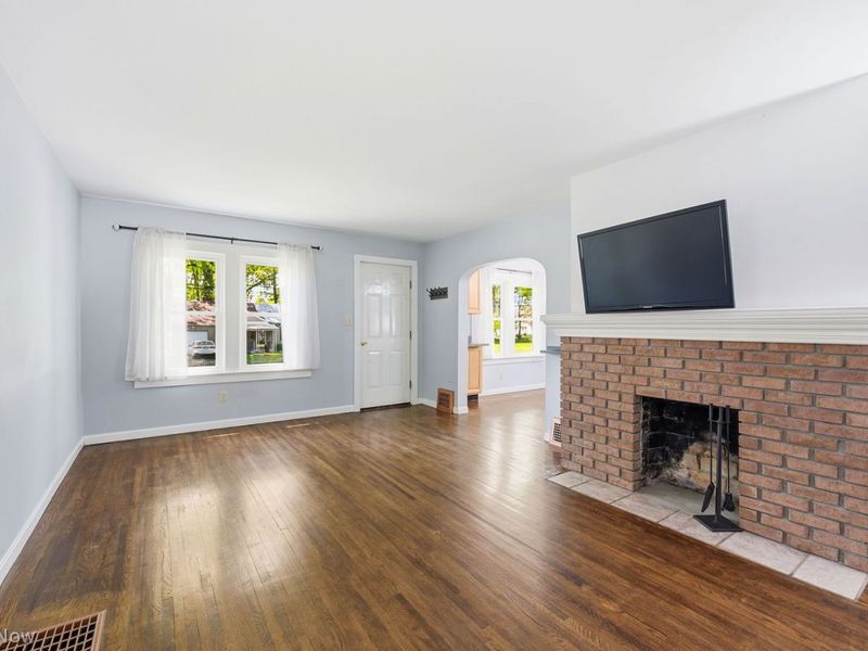24334 Elm Road, North Olmsted, OH 44070 Photo 4