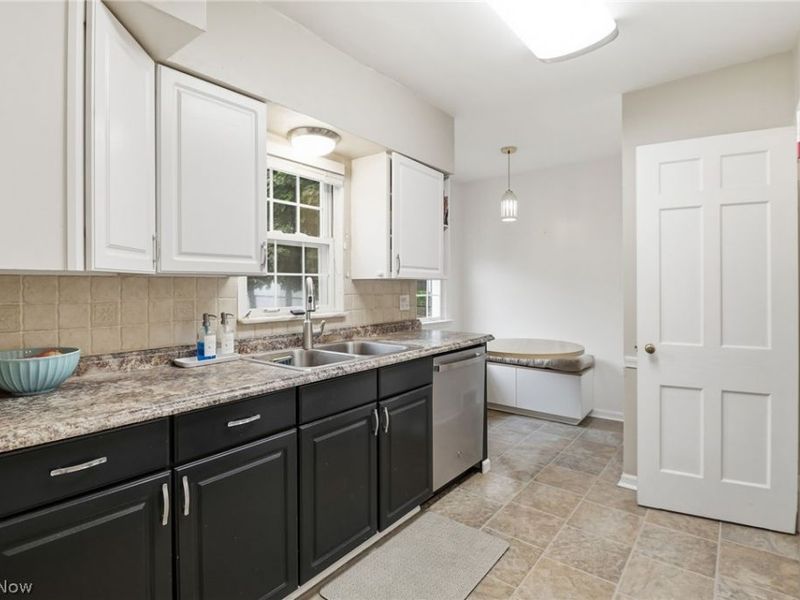 3713 Winchell Road , Shaker Heights, OH 44122 Photo 8