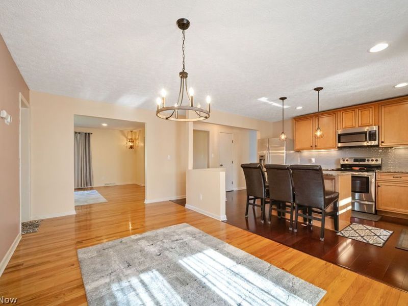 6098 St Joseph Drive , Seven Hills, OH 44131 Photo 10