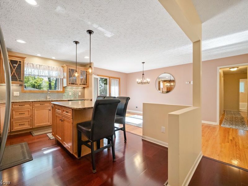 6098 St Joseph Drive , Seven Hills, OH 44131 Photo 13