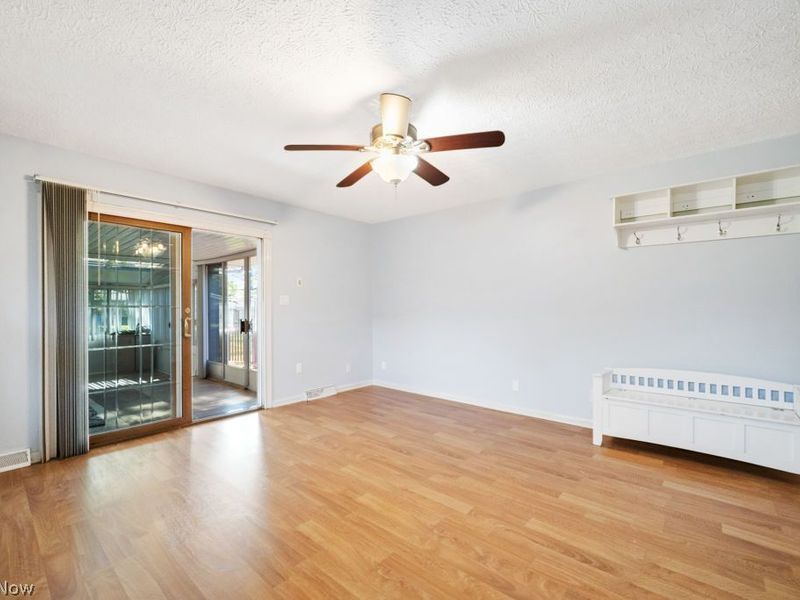6098 St Joseph Drive , Seven Hills, OH 44131 Photo 8