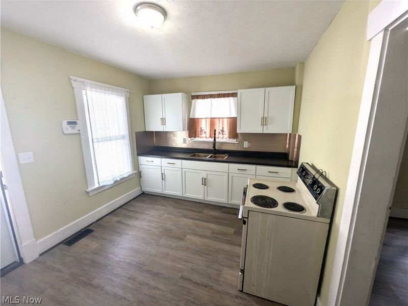 2330 Mahoning Avenue NW, Warren, OH 44483 Photo 16