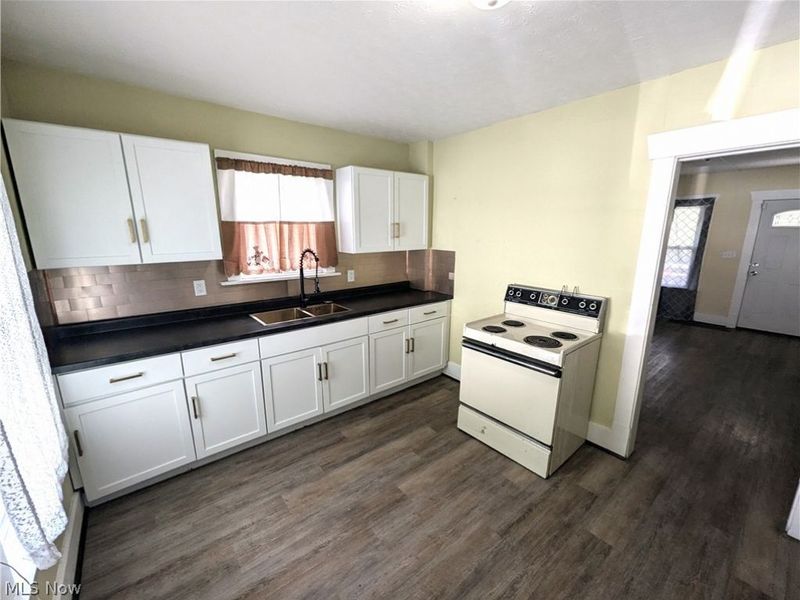 2330 Mahoning Avenue NW, Warren, OH 44483 Photo 17