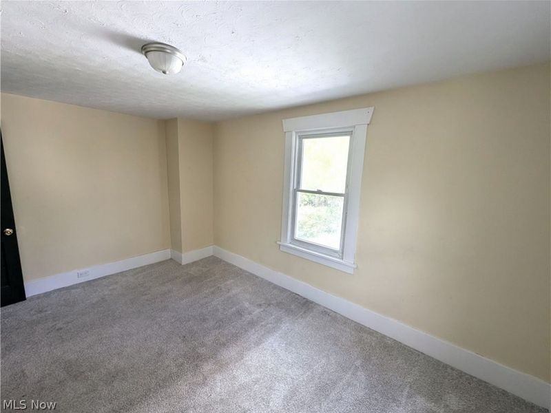 2330 Mahoning Avenue NW, Warren, OH 44483 Photo 26
