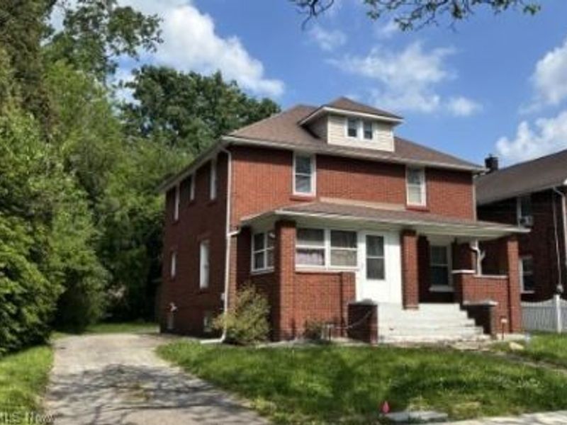 2330 Mahoning Avenue NW, Warren, OH 44483 Photo 3