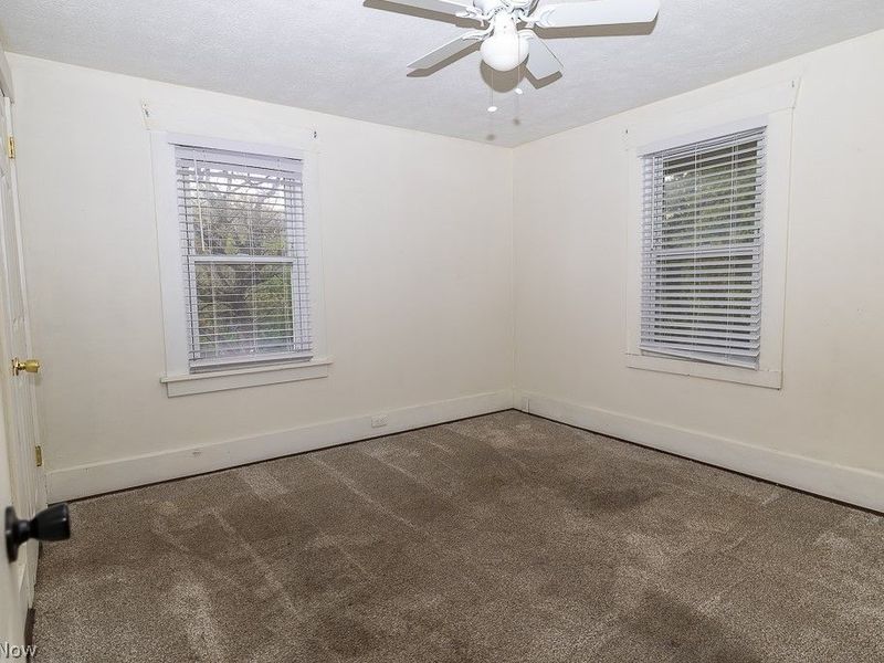 2330 Mahoning Avenue NW, Warren, OH 44483 Photo 32