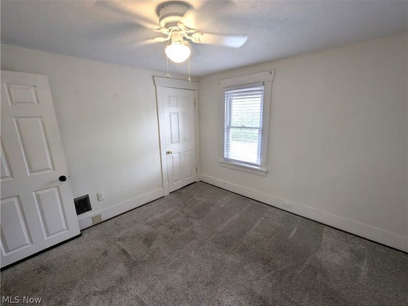 2330 Mahoning Avenue NW, Warren, OH 44483 Photo 38