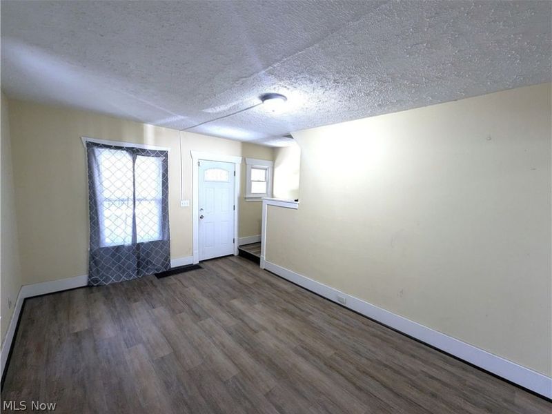 2330 Mahoning Avenue NW, Warren, OH 44483 Photo 9