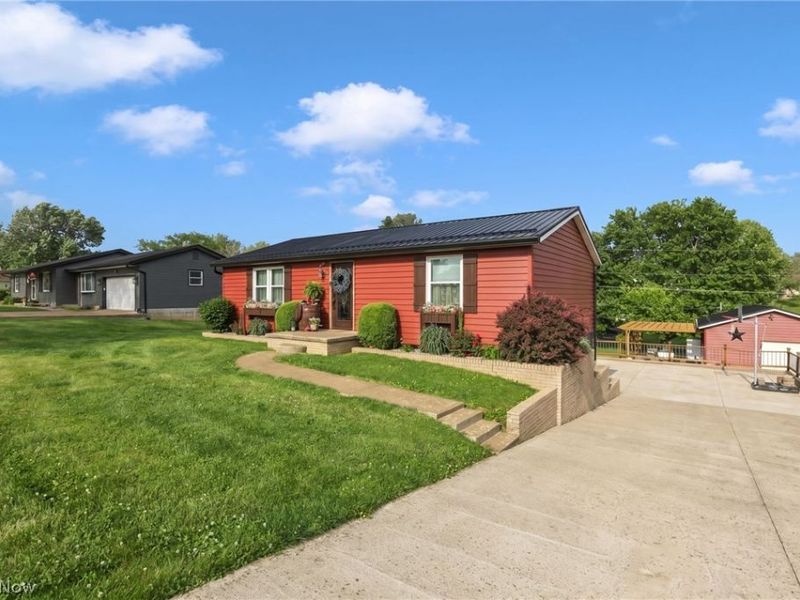 3720 Dona Drive , Zanesville, OH 43701 Photo 3