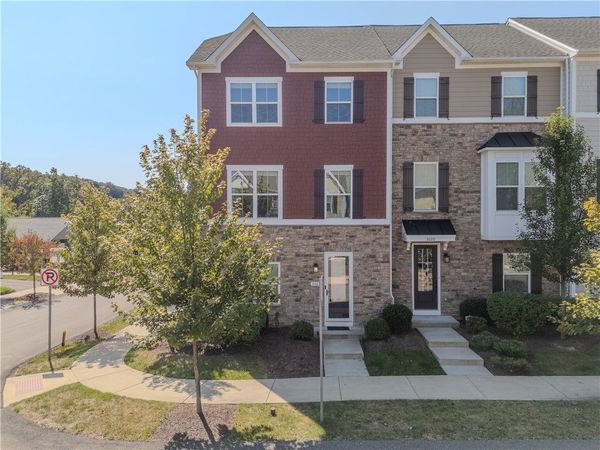 3022 Mahican Cir , Mars, PA 16046