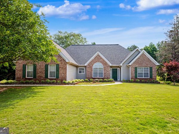 240 Albertas Court, Mcdonough, GA 30252