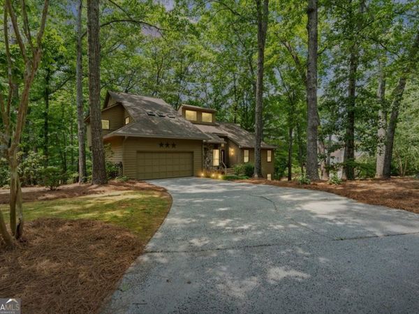 4262 Loch Highland Parkway NE, Roswell, GA 30075