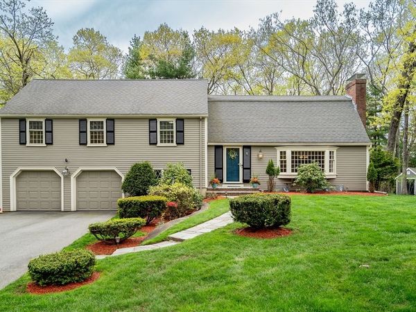 8 Hawthorne, Winchester, MA 01890