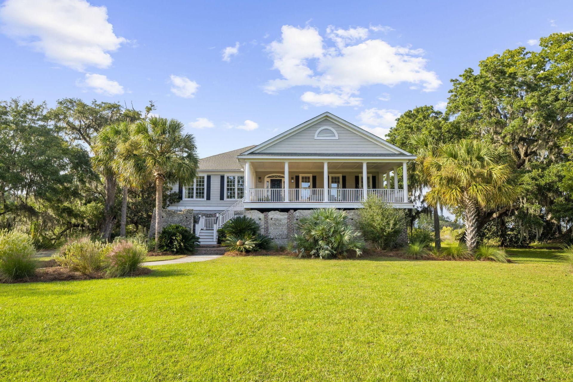 2411 Kemway Road Photo 4