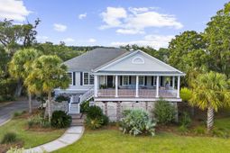 2411 Kemway Road photo 4