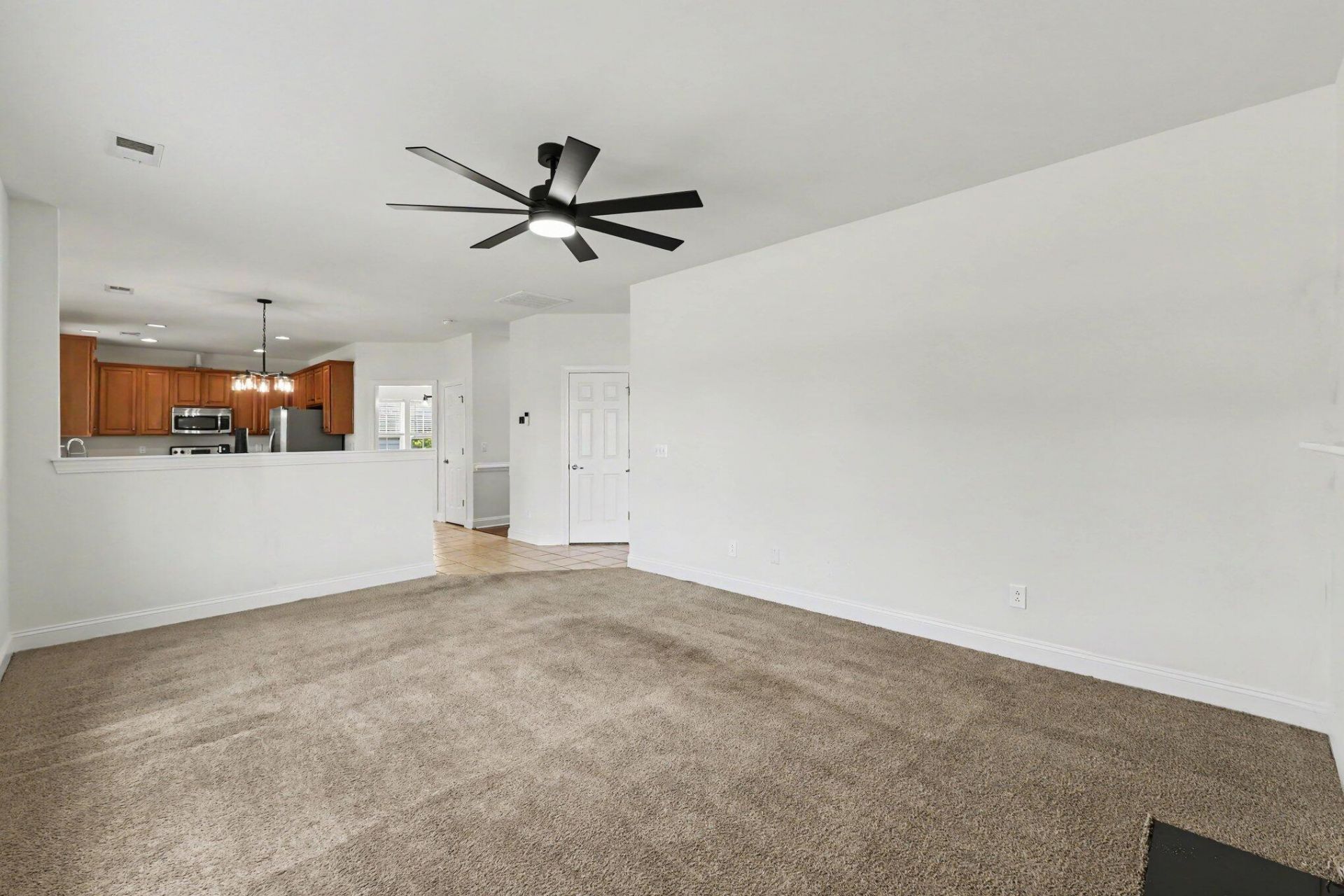 5275 Mulholland Drive Photo 9