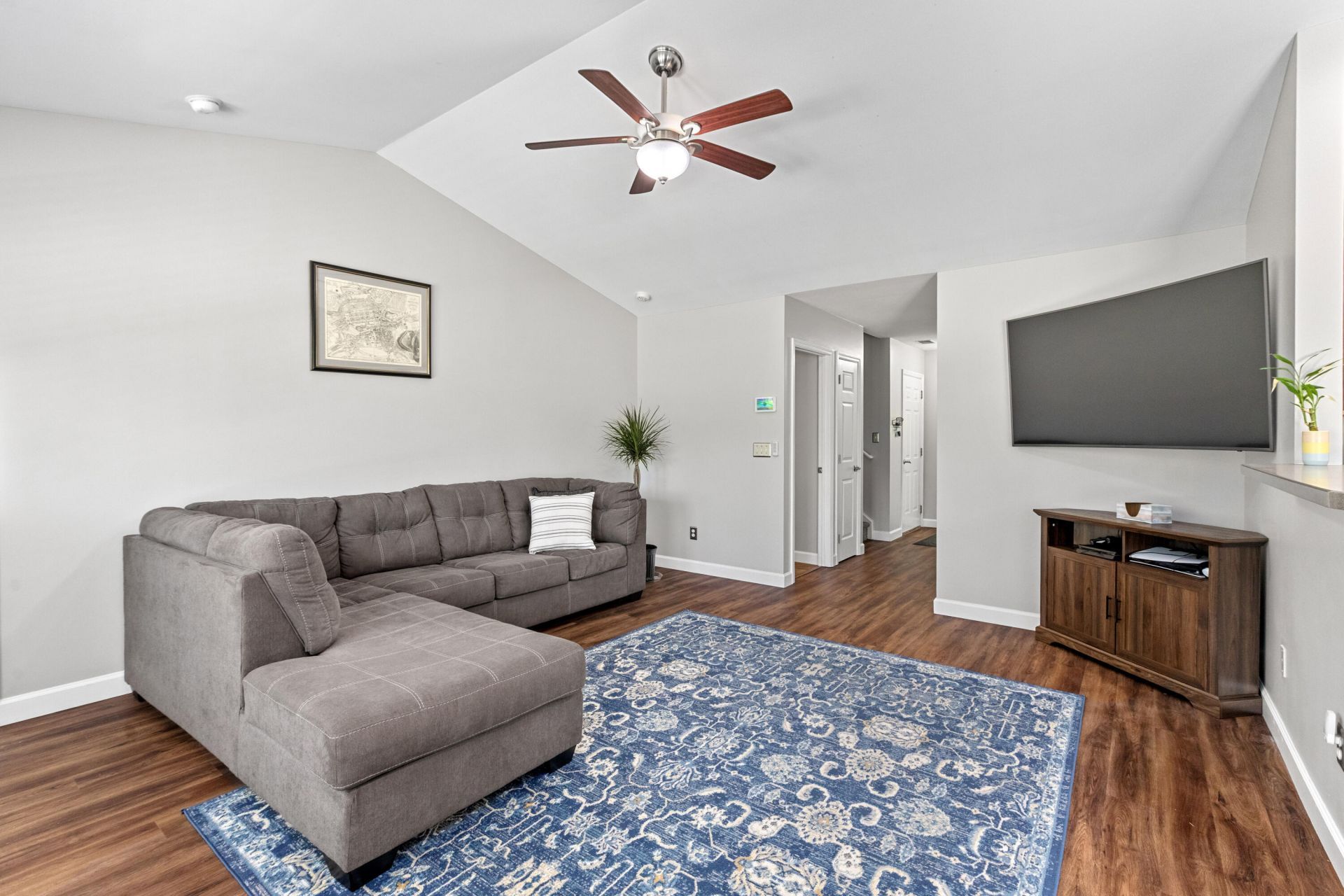 207 Sparkleberry Lane Photo 5