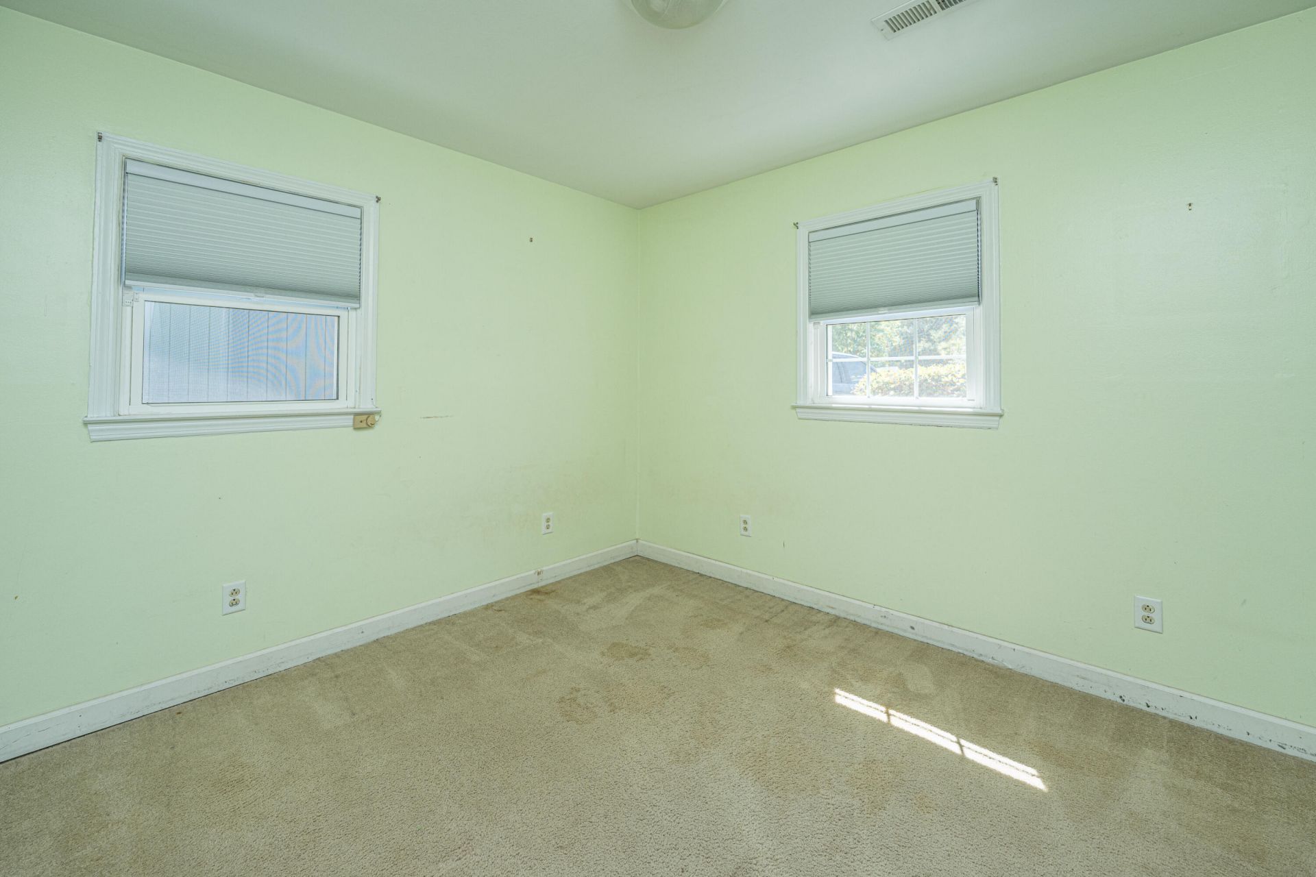 1281 Pickett Street Photo 18