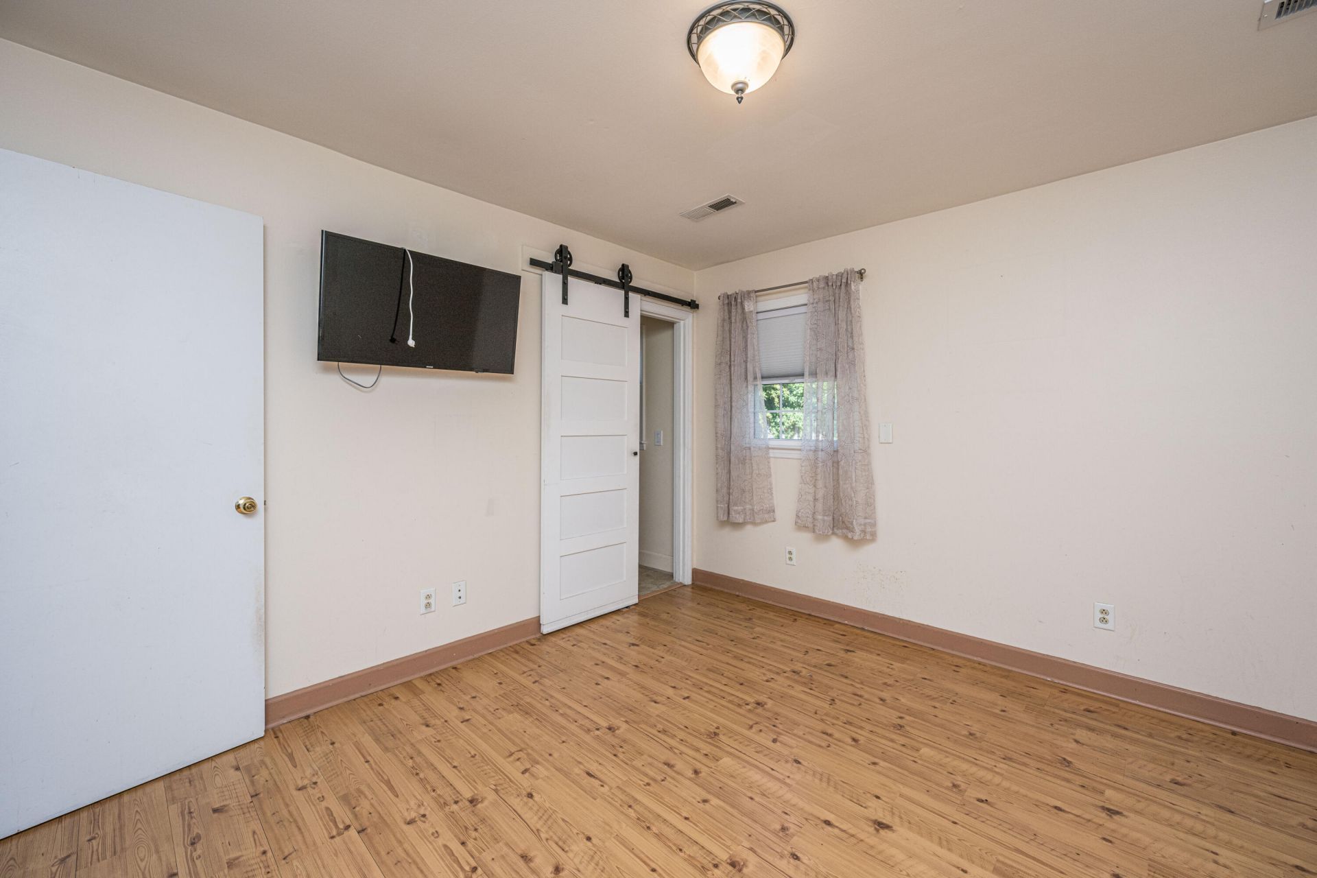 1281 Pickett Street Photo 27