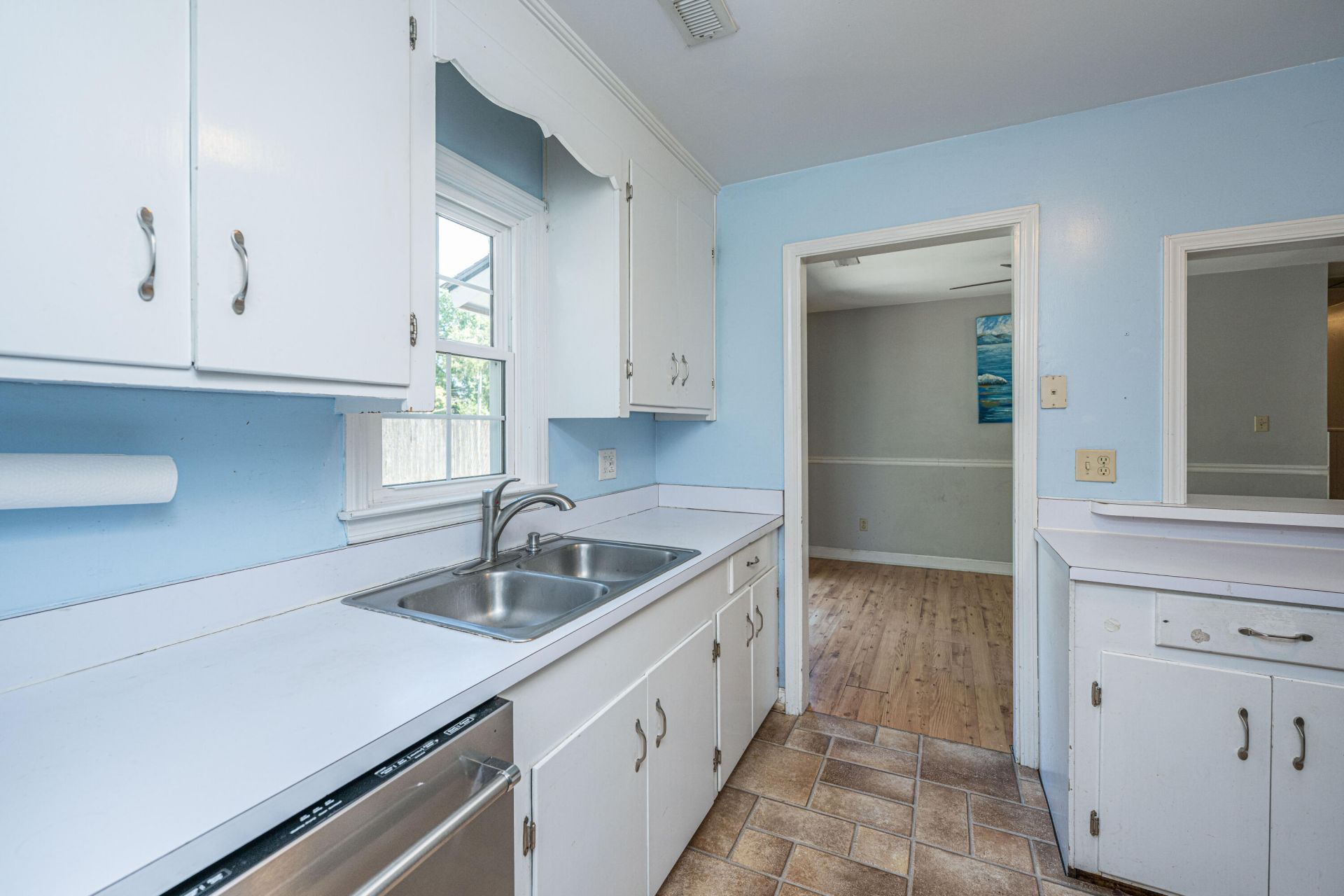 1281 Pickett Street Photo 7