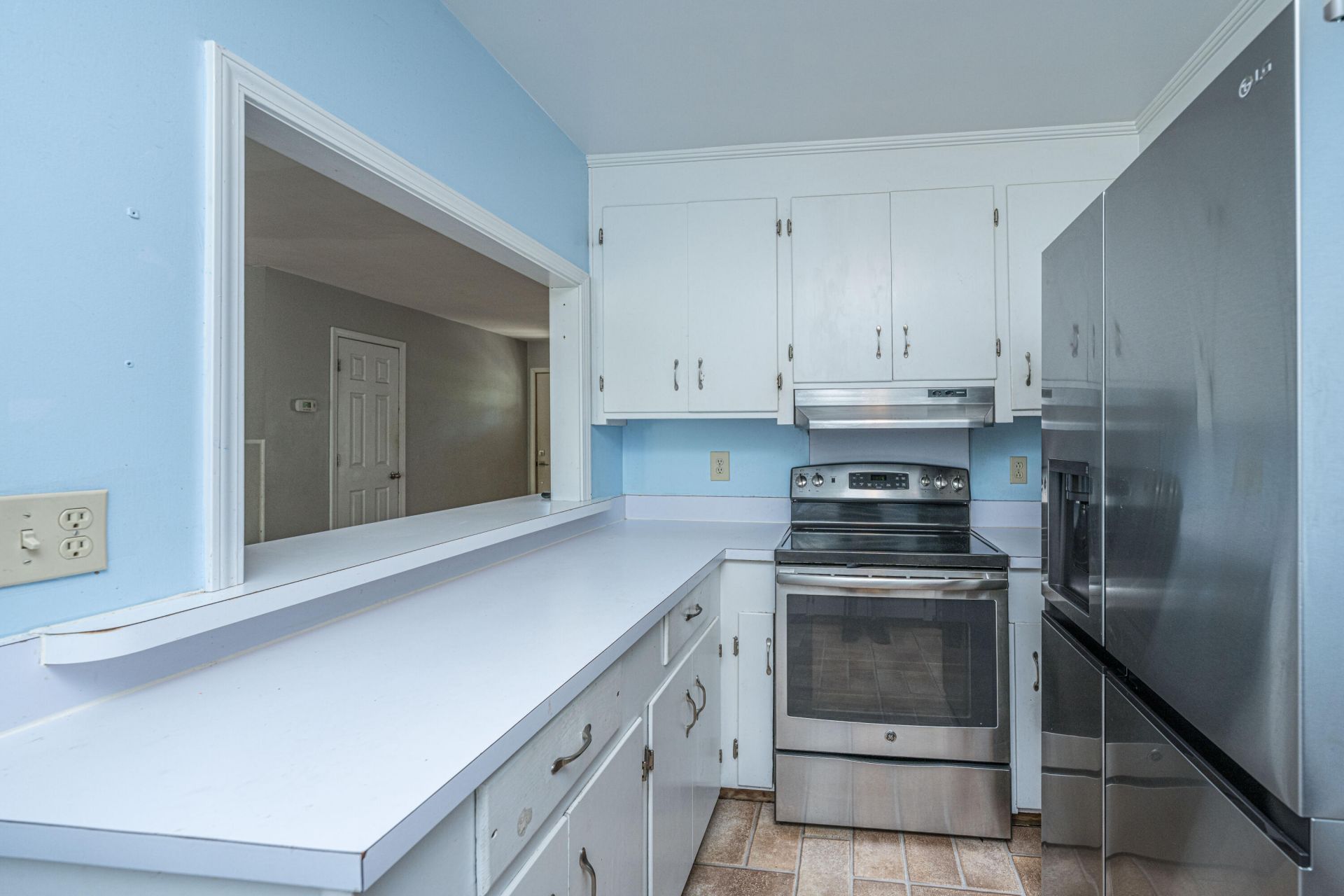 1281 Pickett Street Photo 9